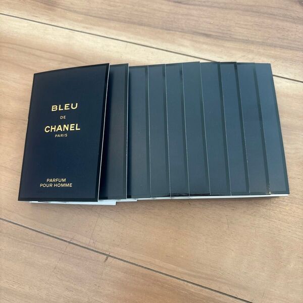 BLEU DE CHANELパルファム、1.5ml×10個