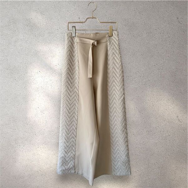【限定価格】新品 Bou Jeloud ブージュルード ワイドストレートパンツ 立体サイドジャガード 無地 オフホワイト フリー
