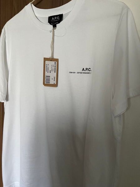 新品 ダグ付きAPC Tシャツ 半S