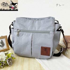 ★新品★ ベベダヤン 水玉エンボス 縦型 ショルダー ライトグレー