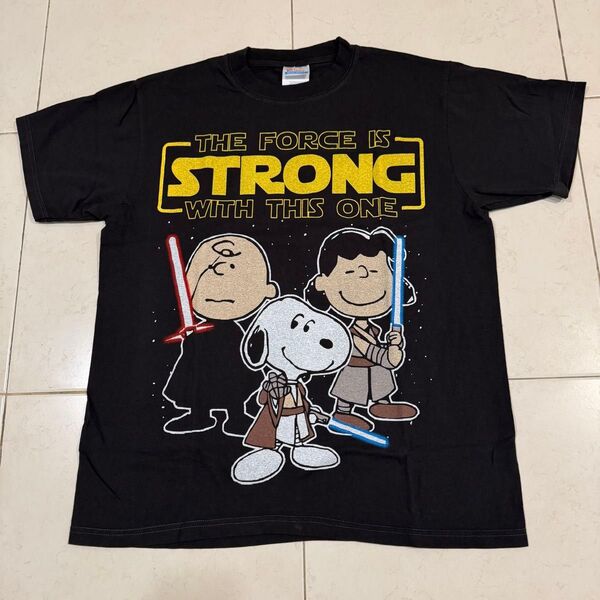 期間限定SALE★美品XL★Hanes製スターウォーズ×スヌーピー★STRONGS Tシャツ黒★パロディ★ヘインズ★映画ムービー