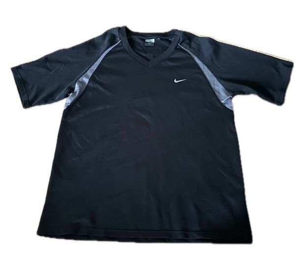 NIKE 半袖シャツ