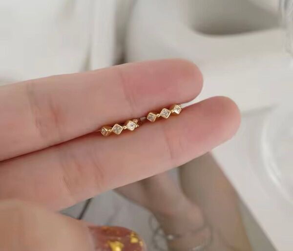 ピアス トリプルスクエア フープピアス