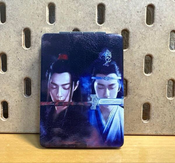 16 陳情令 王一博 ワンイーボー 肖戦 シャオジャン コンパクトミラー レザー両面印刷