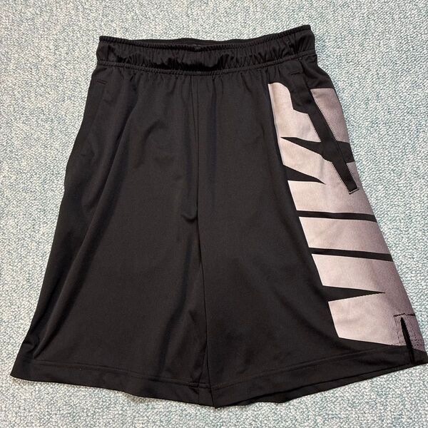 NIKE ハーフパンツ ブラック S