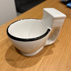 フライングタイガー トイレ型マグカップ 陶器製 コップ