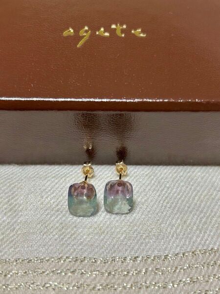 アガット ピアス フローライト K10YG