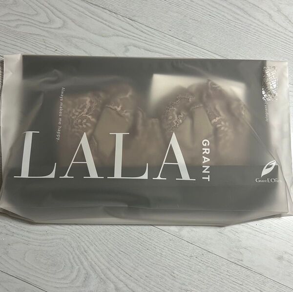 お買い得!グラントイーワンズ LALA ブラジャー 70D