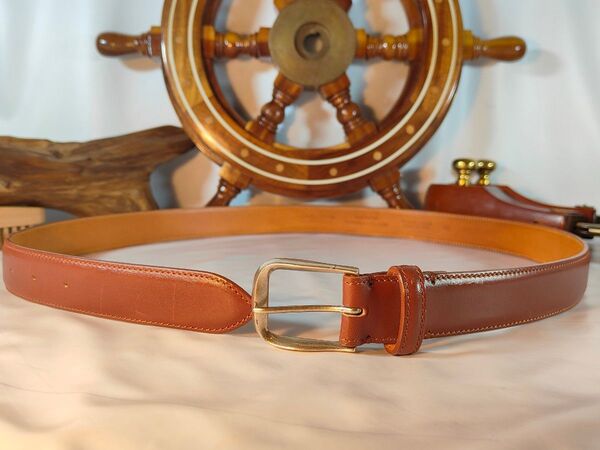 【極美品】TOMORROWLAND 高級ウイスキーレザーベルト 本革真鍮 正規品