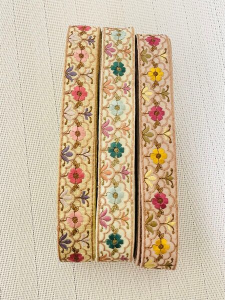 インド刺繍リボン お好きなリボン1m ハンドメイド ヘアアクセサリー ポーチ まとめ買い割引きあり