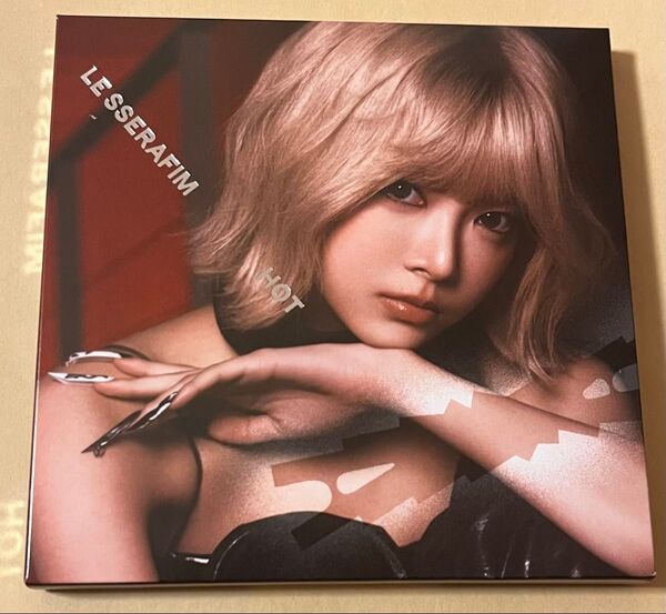 LE SSERAFIM ルセラフィム ルセラ HOT COMPACT盤 コンパクト ウンチェ 1点 開封済み トレカなし