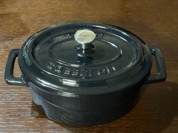 10cm LAVA OVAL CASSEROLE SHINY BLACKラヴァ オーバルキャセロール シャイニーブラック