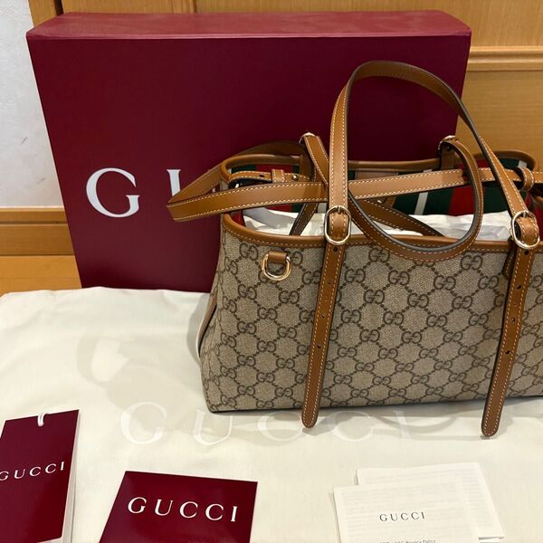 GUCCI GGエンブレム ミディアムトートバッグ 2way