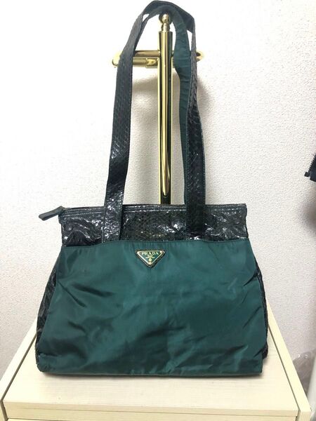 激レア プラダ PRADA トートバッグ エキゾチックレザー 三角プレート