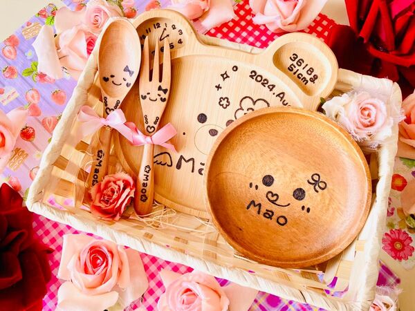 drm様ご確認 名入れアニマルプレートギフトセット 食器4点セット カトラリーBセット 12cm円形プレート ギフトラッピング