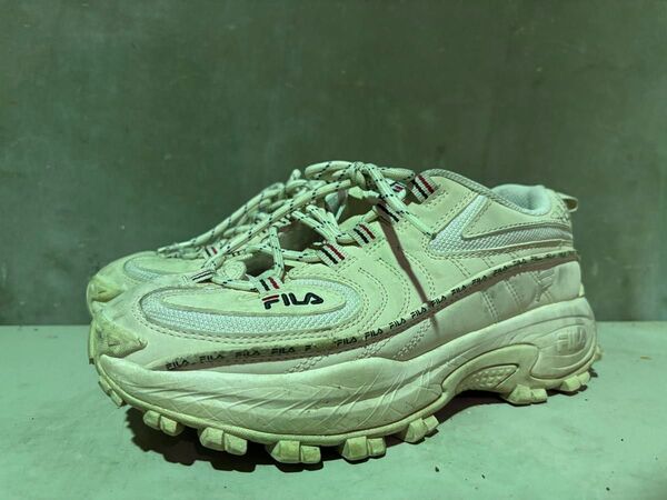 FILA スニーカー 25cm
