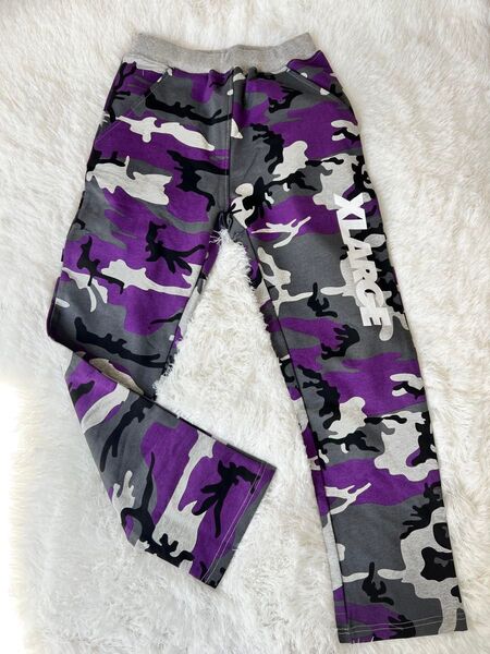 未使用 XLARGE KIDS 裏毛ロングパンツ 140 迷彩 パープル系