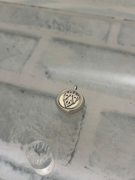 美品 グッチ GUCCI クレスト コイン ネックレストップ