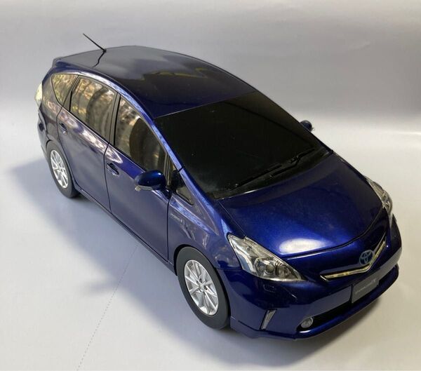 トヨタ プリウスα 1/18 ダークブルーマイカ ミニカー カラーサンプル 非売品