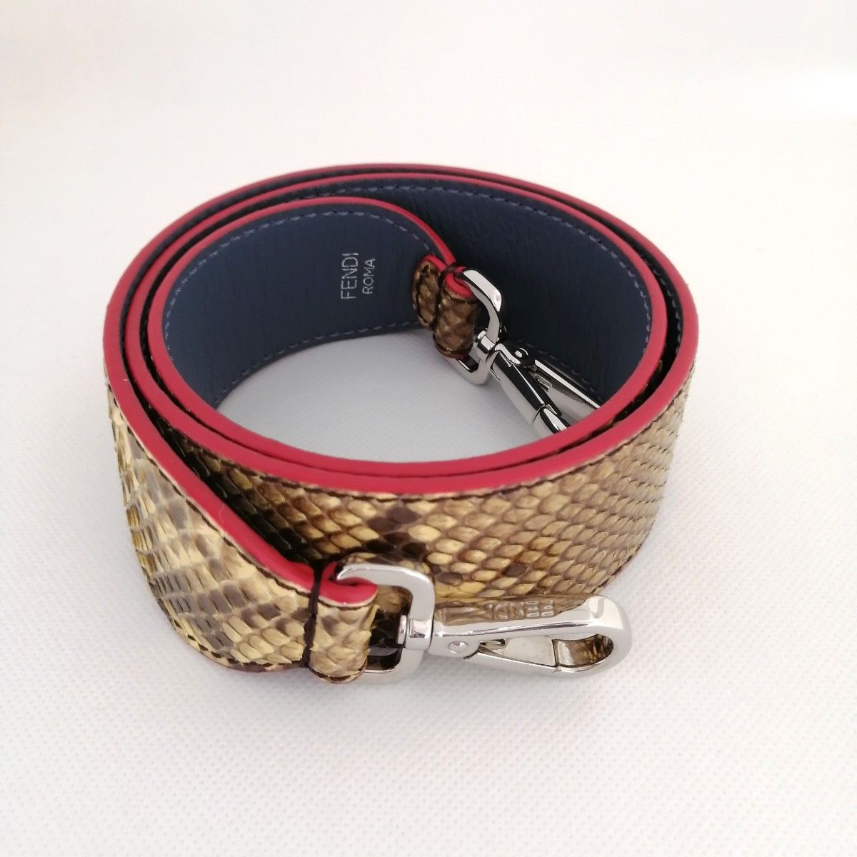 FENDI フェンディ ストラップユー ショルダーストラップ 未使用 FENDI フェンディ ストラップユー ショルダーストラップ 未使用