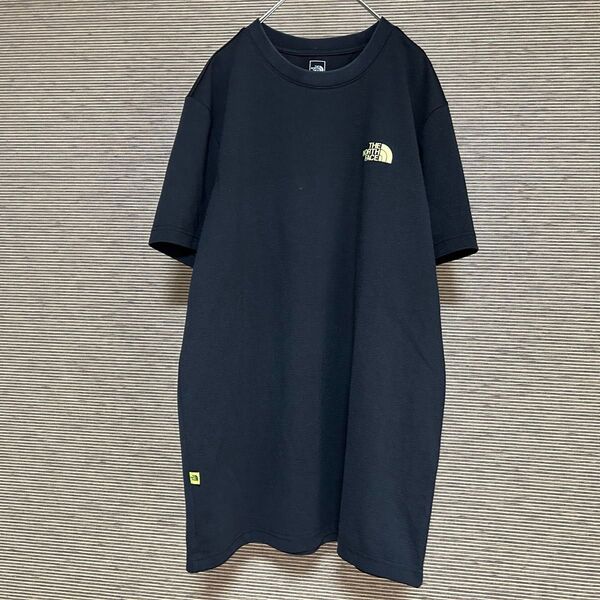 ノースフェイス 半袖ドライTシャツ 黒ブラック ワンポイントロゴ プリントロゴ 速乾スポーツT 古着 C1