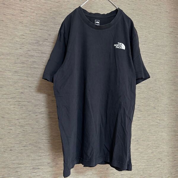 ノースフェイス 半袖Tシャツ 黒 デカロゴ プリントロゴ バックプリント ブラック 古着 E1