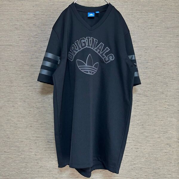 アディダス 半袖Tシャツ トレフォイルロゴ 速乾ベースボール デカロゴ スポーツt ブラック黒 古着 E1