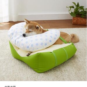 PEPPyの「王様のらくすや」クッション中型犬~12kg胴枕・幅45x奥行60x高さ 21cm首枕幅43奥行40x高さ 12cm