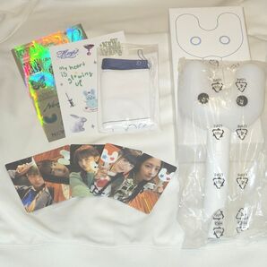 NewJeans ニュージーンズ OFFICIAL LIGHT STICK ライトスティック ペンラ トレカ ステッカー シール