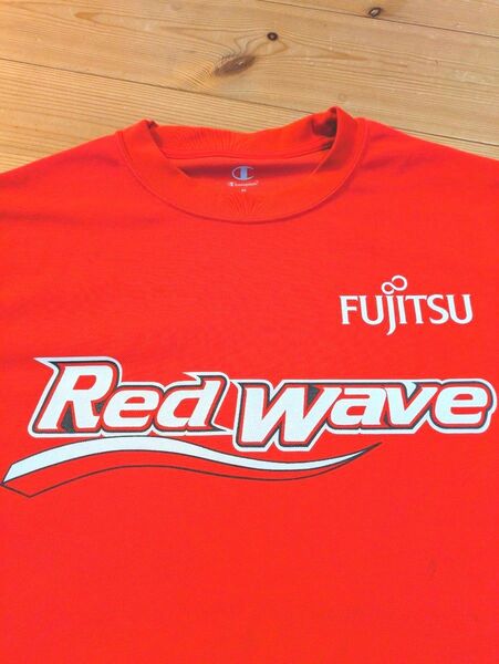 【価格相談可】富士通 Fujitsu Red Wave 赤色 Tシャツ Champion M バスケ