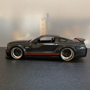 539 フォード マスタング シェルビー GT500KR 1/24スケール ダイキャストミニカー ブラック