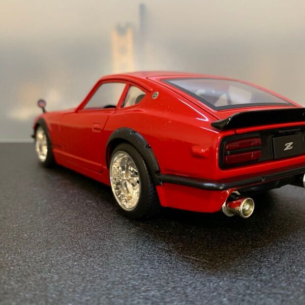 565 美品 フェアレディZ 240Z 1/24スケールダイキャストミニカー ドア、ボンネット、トランク開閉