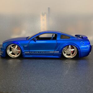 545 フォード マスタング GT 1/24スケール ダイキャストミニカー