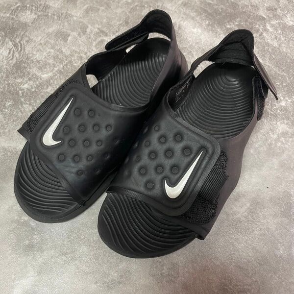 NIKE ナイキ サンダル キッズ 18cm ブラック 黒