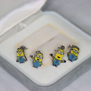 ミニオン ピアス 4個セットユニバーサルスタジオジャパン USJ キャラクター スタッドピアス