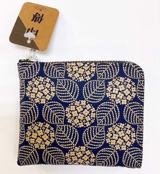 新品未使用品 甲州印伝【小銭入れ 紫陽花 紺×白漆】印傳屋 小物入 コインケース 敬老の日ギフト 父の日プレゼント 外国土産日本製