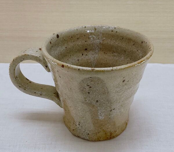瀬戸焼【マグカップ 夢砂丘】コーヒー ティーカップ たっぷり 300cc コーヒータイム お湯のみ お茶飲みにも 新品