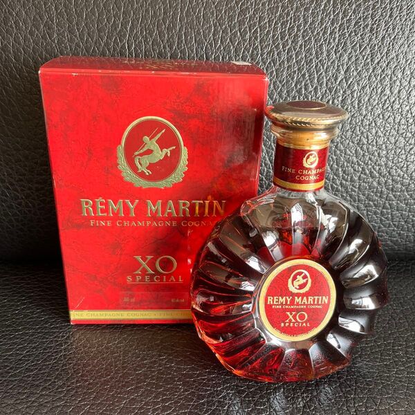 REMY MARTIN FINE CHAMPAGNE COGNAC XO SPECIAL