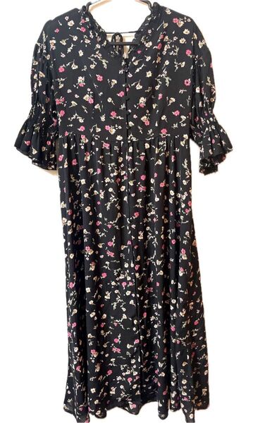 美品 ナイスクラップ ワンピース 小花柄ワンピース ロング丈 花柄 NICECLAUP