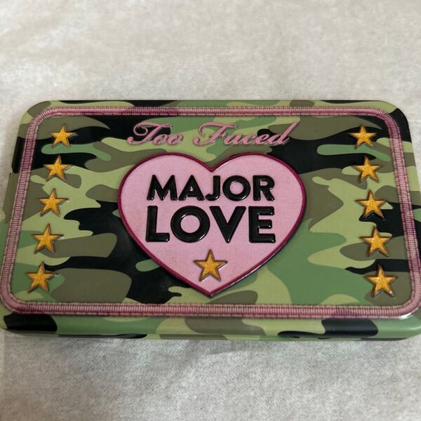 Too Faced MAJOR LOVE アイシャドウパレット