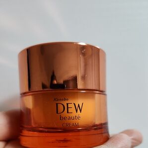 本日限定でお値下げしました!DEWボーテ 濃密とろみクリーム