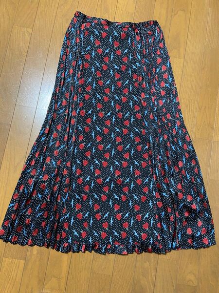 GU×UNDERCOVERのスカート M 美品