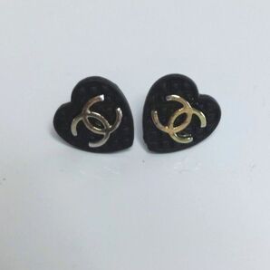 ヴィンテージボタン シャネル ハートピアス