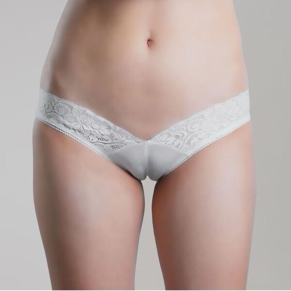 【日本製】新品未開封 EXECUTE レースくい込みショーツ ホワイト セクシー かわいい ランジェリー