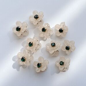 ヘアクリップ ミニ 10個セット 花 ヘア クリップ 緑のストーン付き