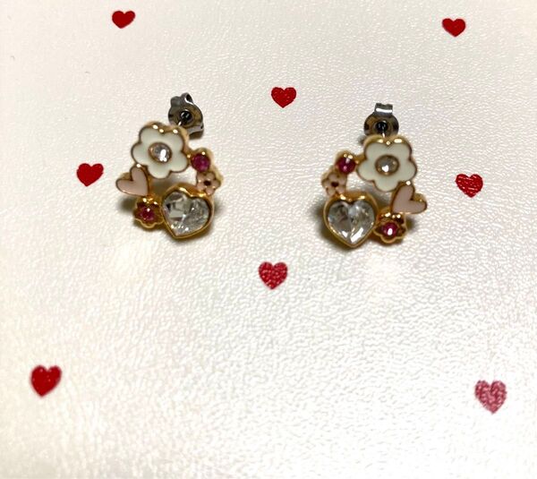 マリークワント ピアス