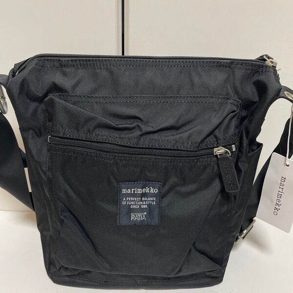 新品 マリメッコ ショルダーバッグ パル