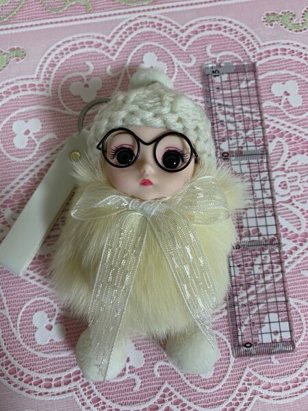 リボン付け超可愛い寝中赤ちゃん、人気のファーチャーム キーホルダー