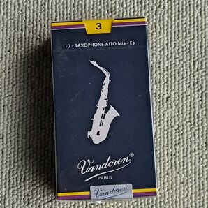 3番 バンドレン トラディショナル 青箱 アルトサックスリード 未開封
