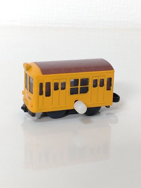 カプセルプラレール 銀座線 2000形 ゼンマイ車
